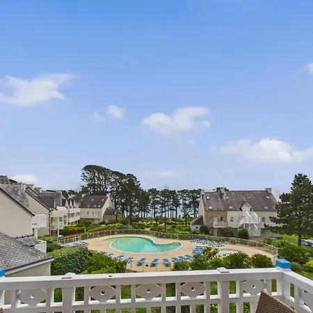Balcon Vue Et Piscine Pour 4 Personnes Fouesnant